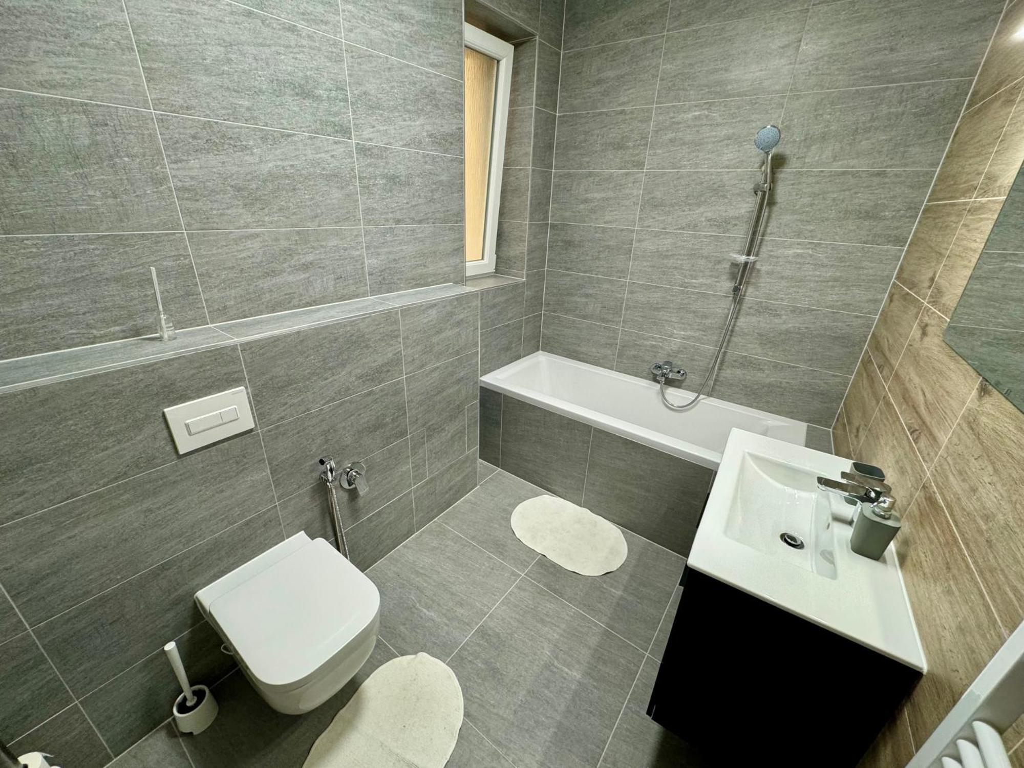קרלובי וארי Rivercity Apartments מראה חיצוני תמונה