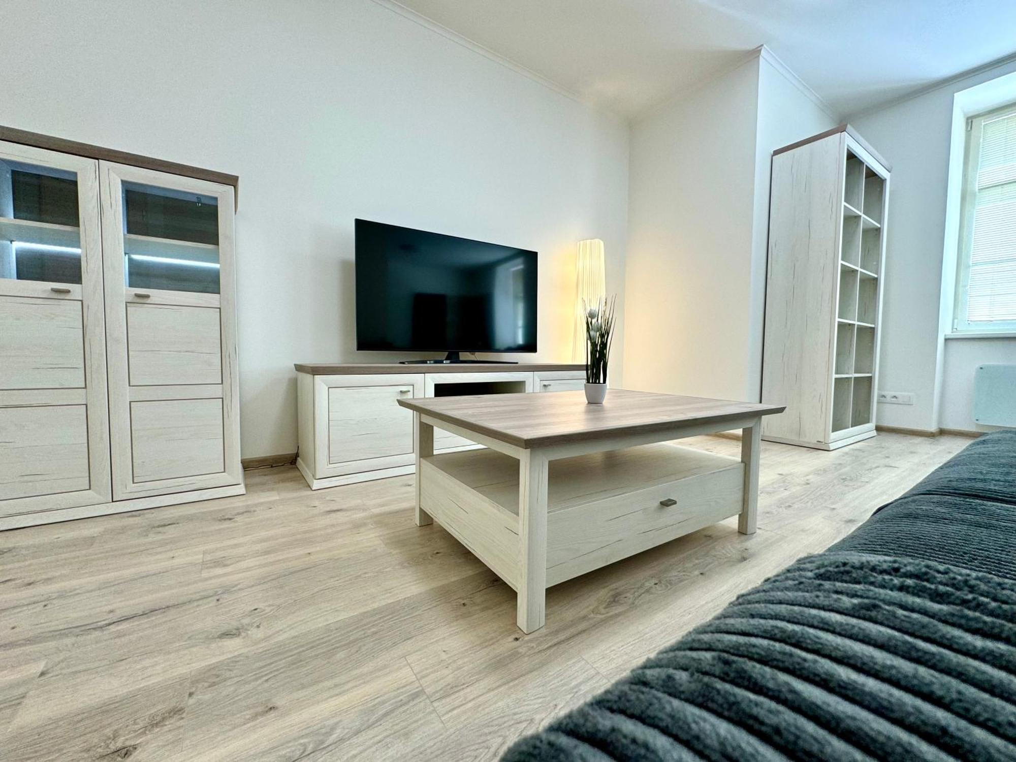 קרלובי וארי Rivercity Apartments מראה חיצוני תמונה
